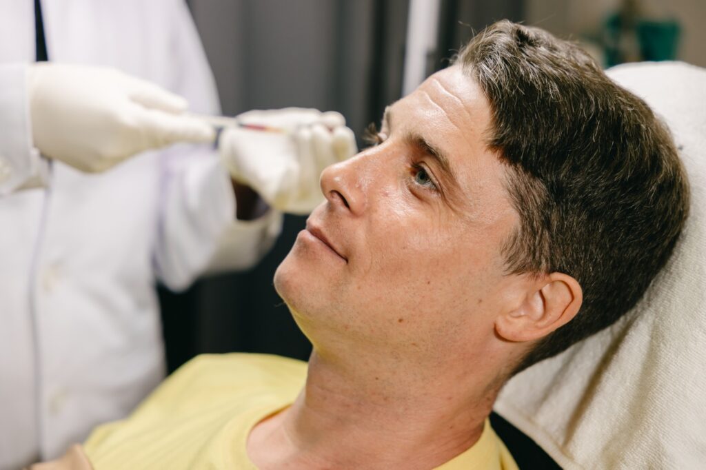 rejuvenecimiento facial masculino